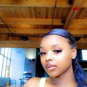 Meet your Posher, Regina